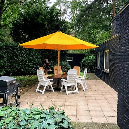 Bungalow Met Uitzicht Op Eigen Bos *