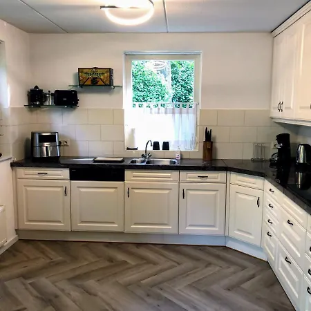 Bungalow Met Uitzicht Op Eigen Bos Casa de Férias Lochem