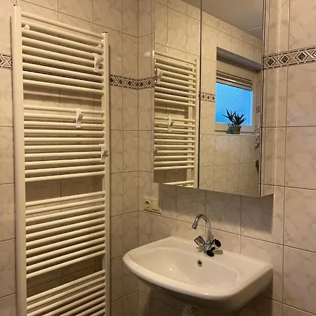 Bungalow Met Uitzicht Op Eigen Bos Casa de Férias *